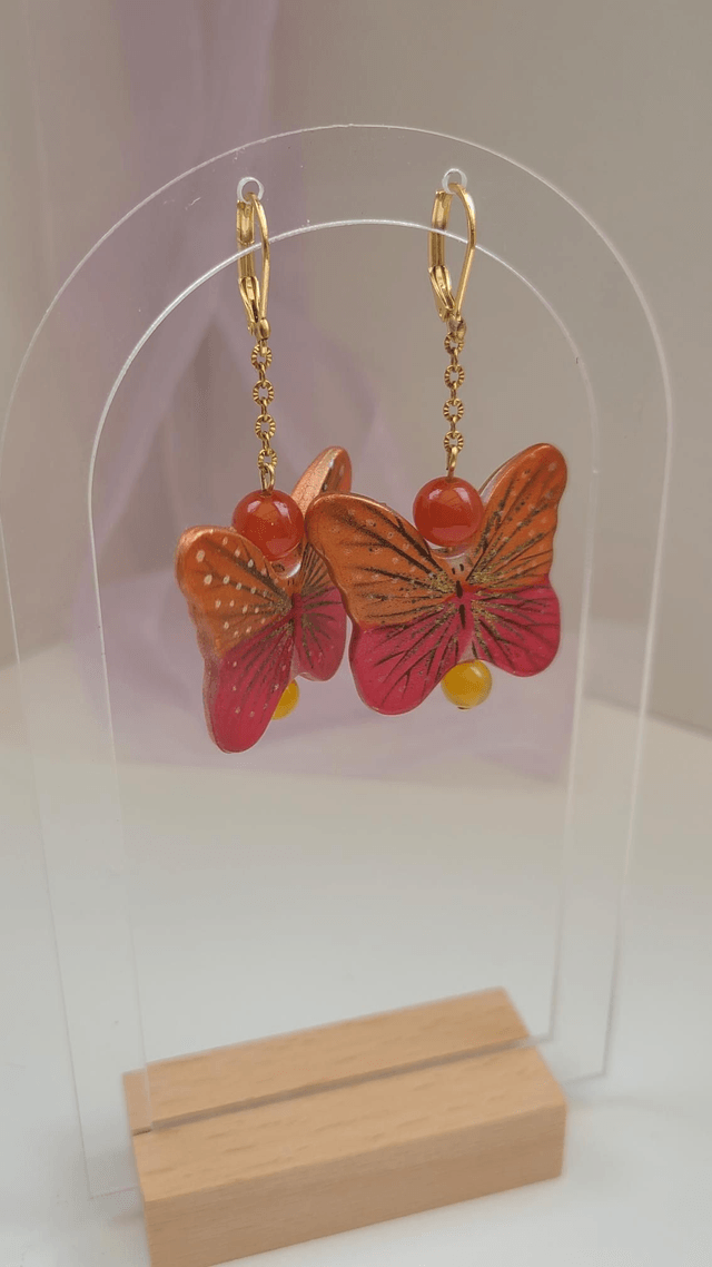 Boucle d oreille papillon rouge