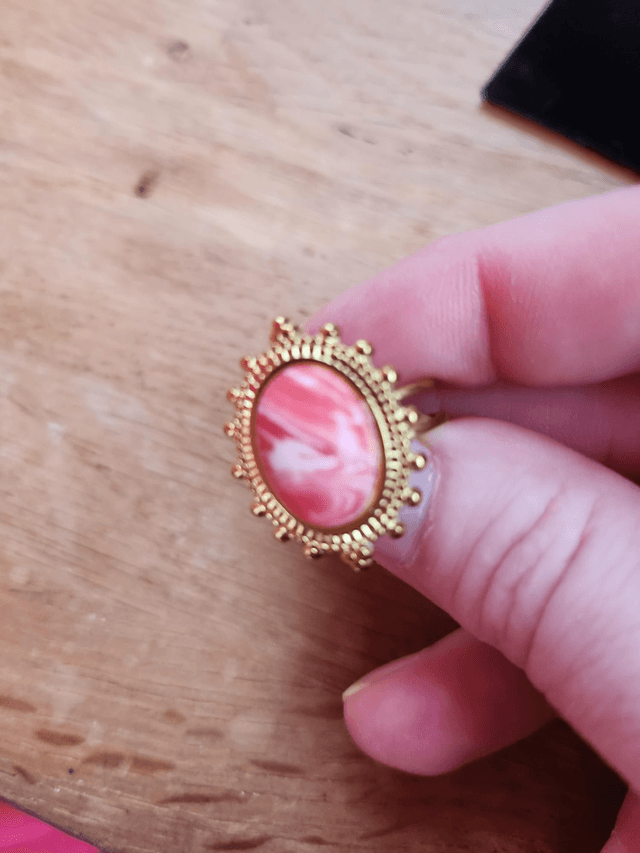 Bague réglable avec cabochon