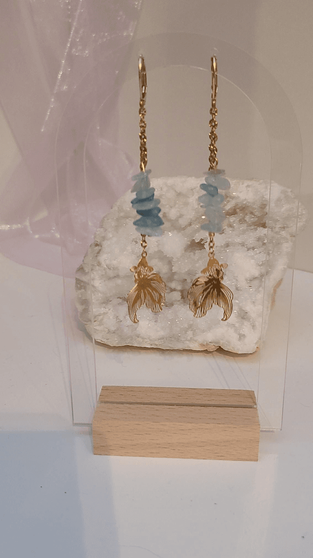 Boucle aigue marine et carpe 