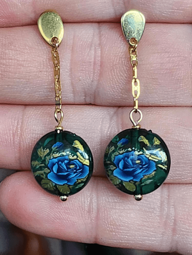 Boucle pendante en verre