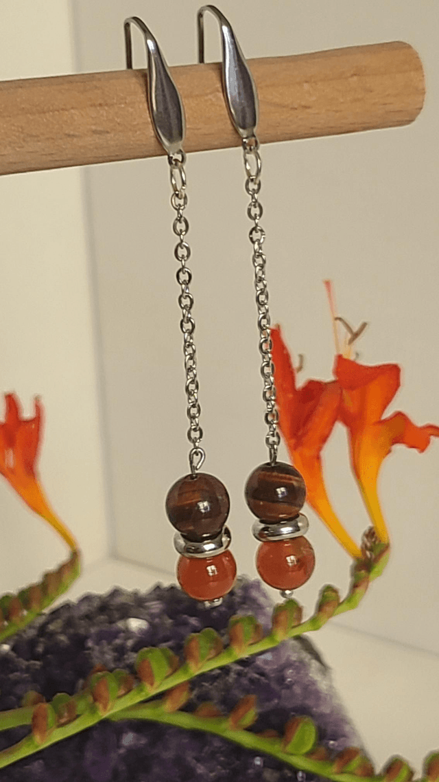 Boucles œil de taureau et cornaline